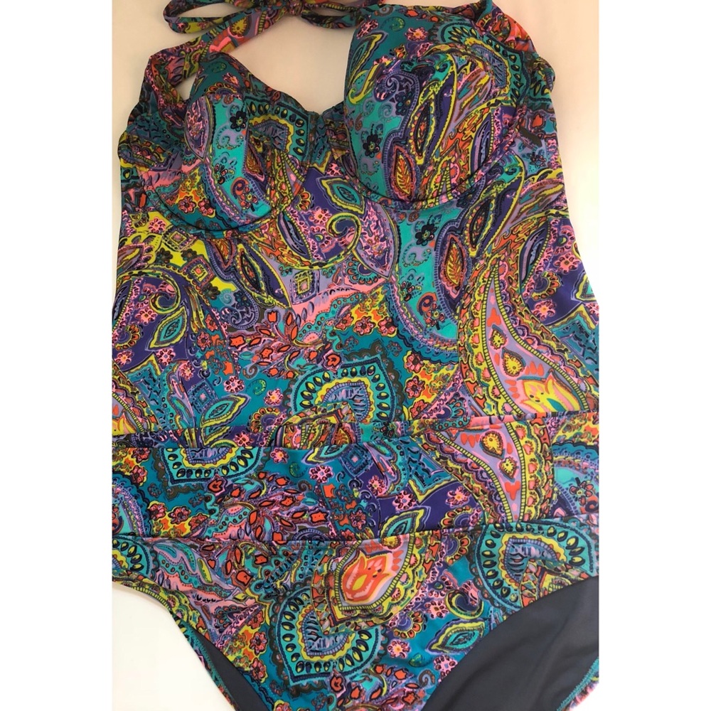 Victoria’s Secret Printed Bra Top Tankini